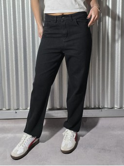 Jean Mom Jakarta Negro