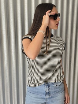 Remera Lucero Rayas Negro