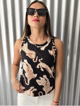 Musculosa Jungle Negro