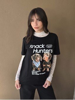 Remera Hunters Negro