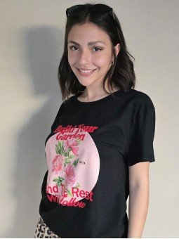 Remera Garden Negro