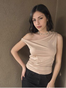 Top Justina Nude